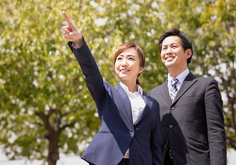 未来の供養について考える若者世代の男女