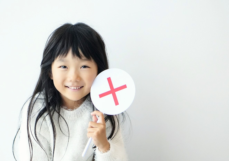 ディズニーに散骨する問題点を考える子供